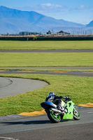 anglesey-no-limits-trackday;anglesey-photographs;anglesey-trackday-photographs;enduro-digital-images;event-digital-images;eventdigitalimages;no-limits-trackdays;peter-wileman-photography;racing-digital-images;trac-mon;trackday-digital-images;trackday-photos;ty-croes